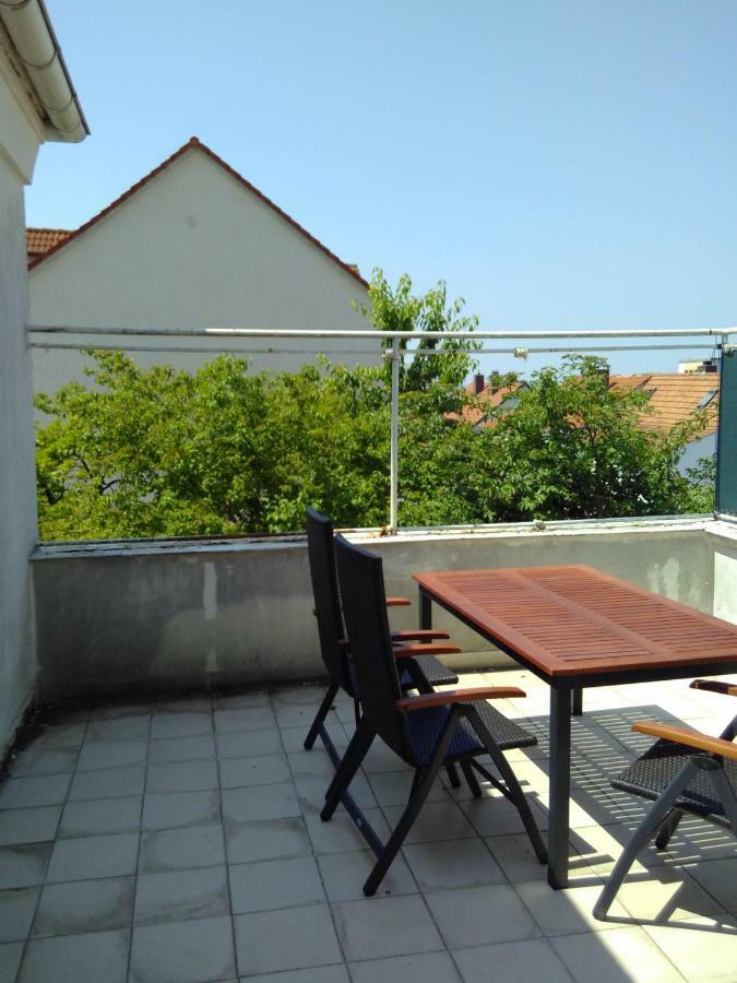 Ruhige Wohnung Zentrumsnah Pirmasens Bagian luar foto